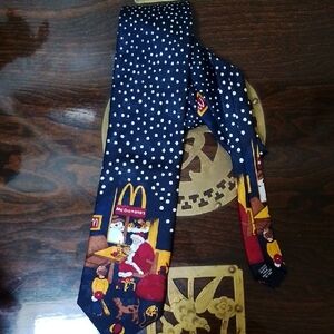 McDonald’s Collection Necktie Christmas Santa Eating At McD’s Vintage 1994 Rare
